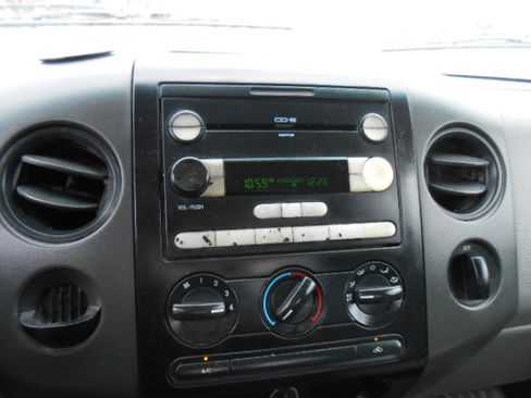 Used 2005 Ford F150 2WD SuperCab STX image 12
