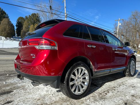 Used 2015 Lincoln MKX image 4