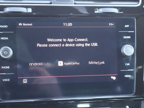 Used 2019 Volkswagen GTI SE image 26