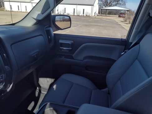 Used 2019 Chevrolet Silverado 1500 LD image 16