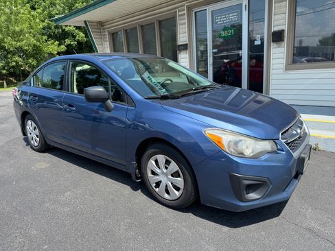 Used 2013 Subaru Impreza 2.0i image 2