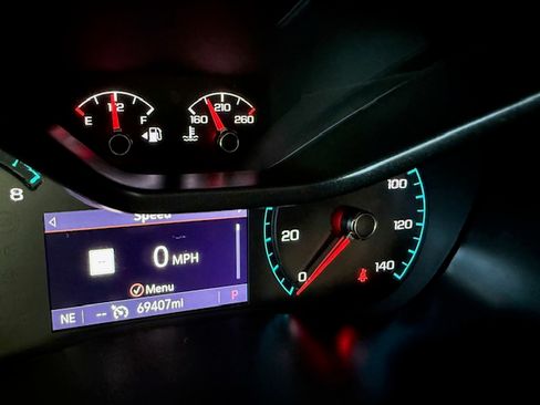 Used 2021 GMC Canyon Denali image 11