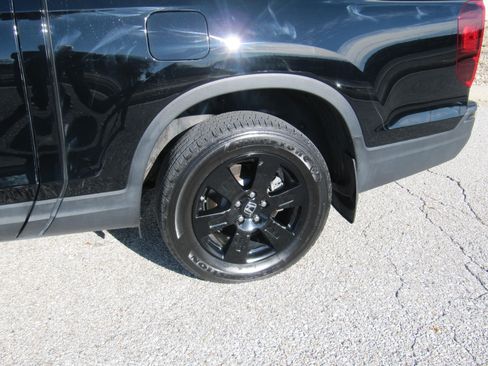 Used 2019 Honda Ridgeline Black Edition image 12