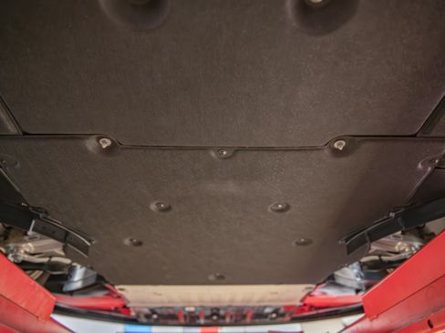 Used 2018 Porsche 911 GT2 RS image 96