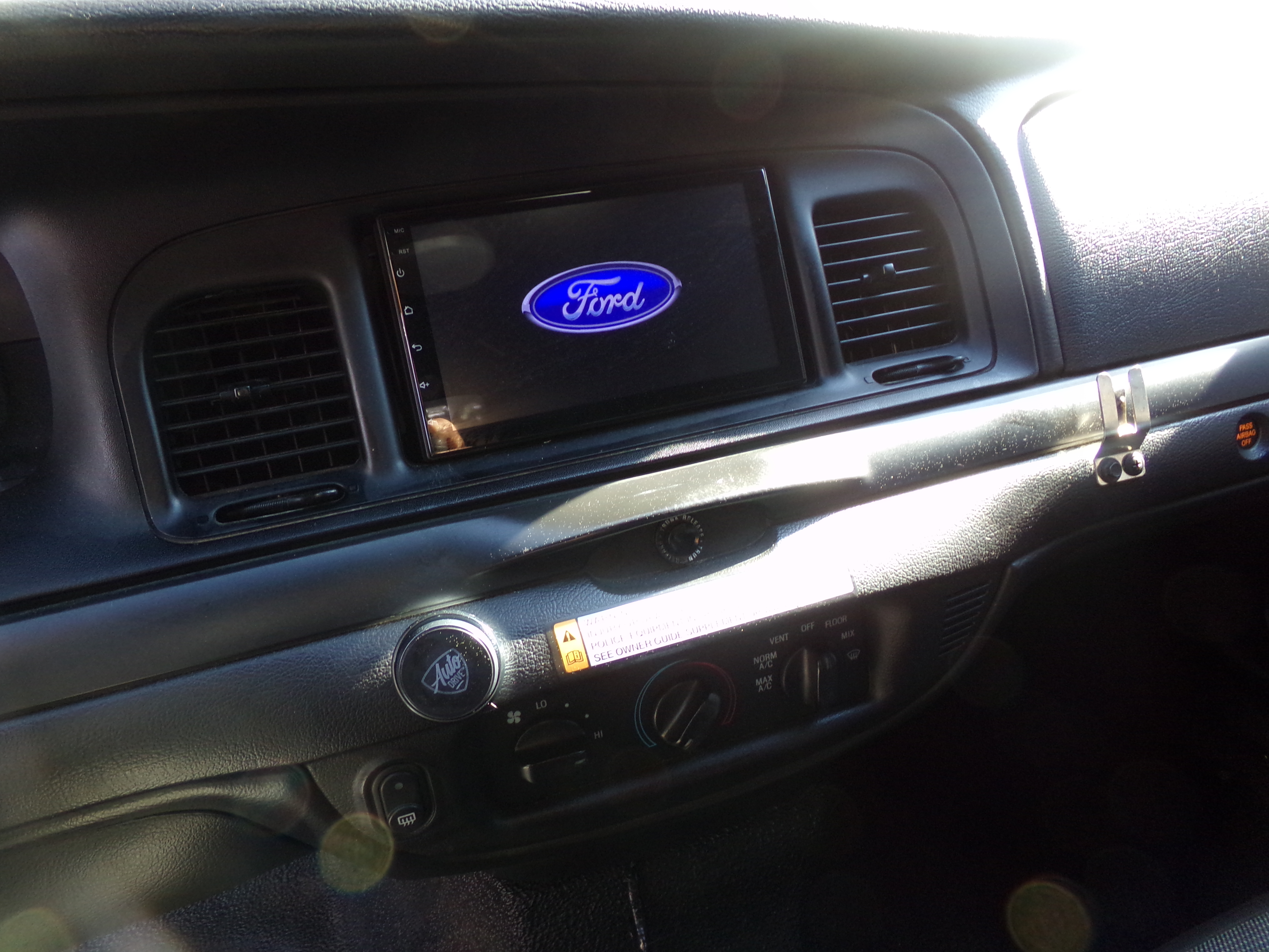 Used 2007 Ford Crown Victoria Police Interceptor RWD image 15