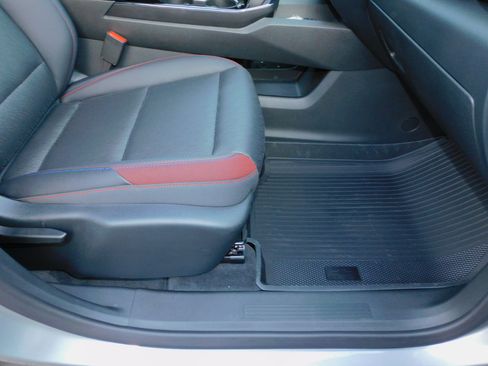 New 2026 Chevrolet Equinox RS image 19