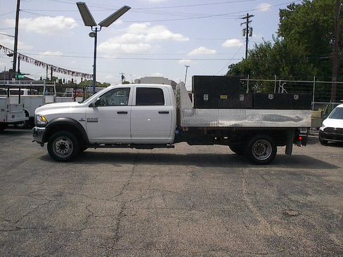 Used 2017 RAM 5500 Tradesman AWD/4WD image 7