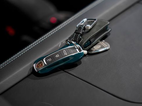 Used 2024 Porsche 911 Dakar image 21