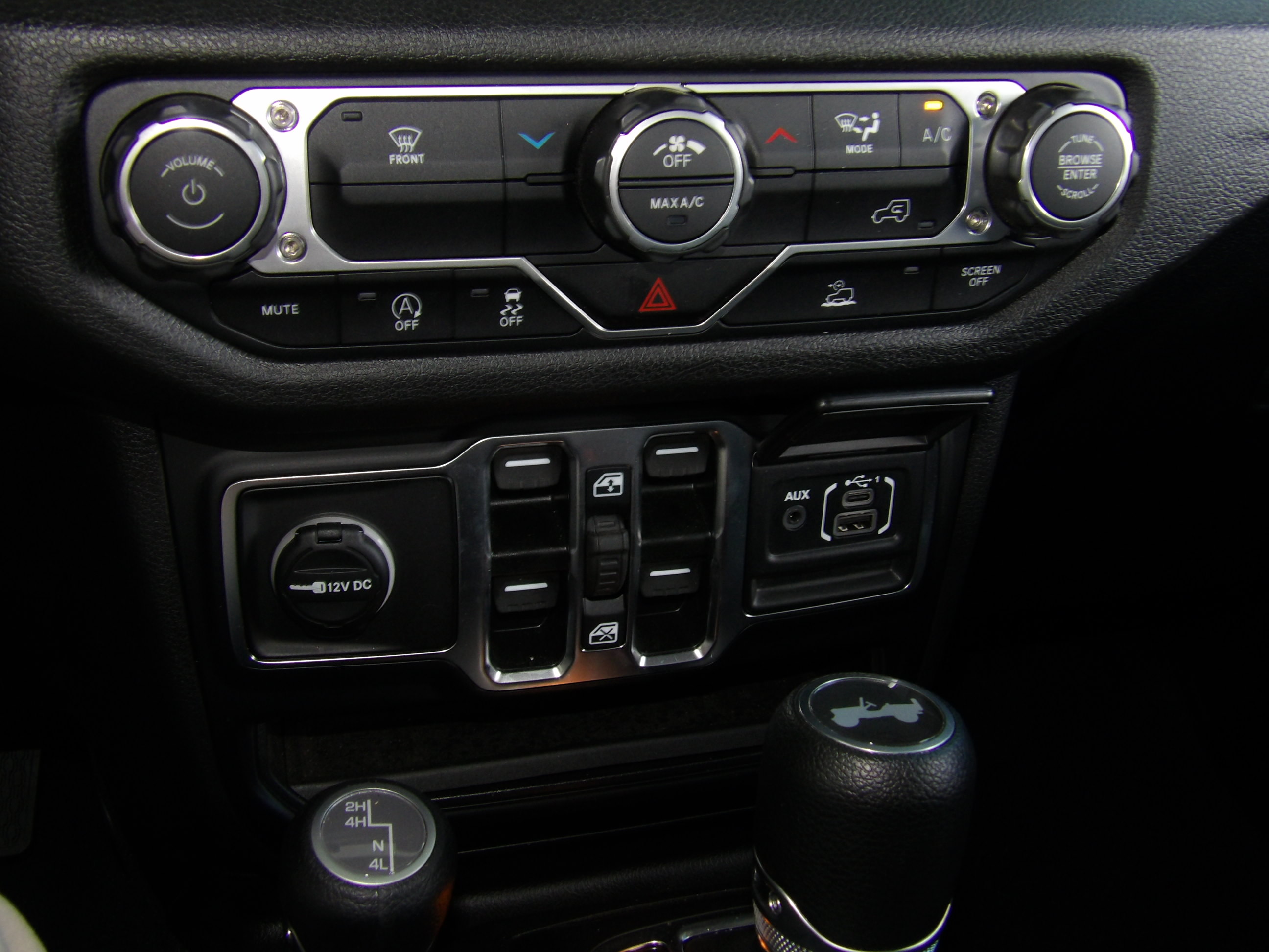 Used 2026 Jeep Wrangler 4WD Unlimited Sport image 6
