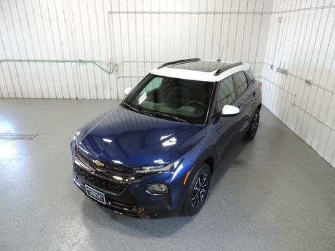 Used 2023 Chevrolet TrailBlazer AWD ACTIV image 18