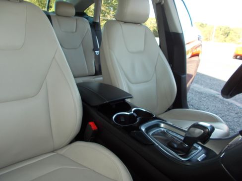 Used 2016 Ford Fusion Titanium AWD image 26