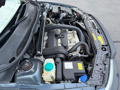 Used 2005 Volvo XC70 image 31