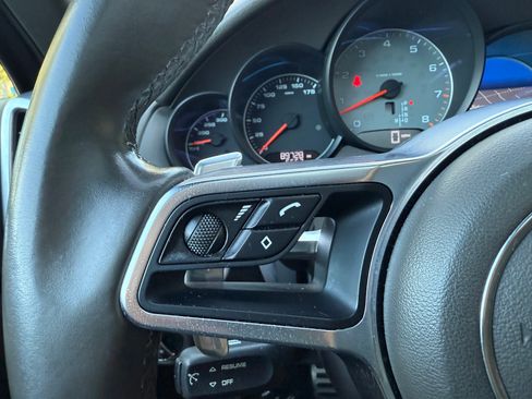Used 2016 Porsche Cayenne S image 20
