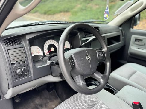 Used 2011 Dodge Dakota Big Horn image 19