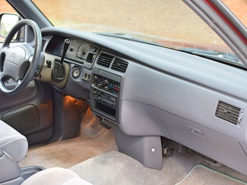 Used 1997 Toyota T100 SR5 image 22