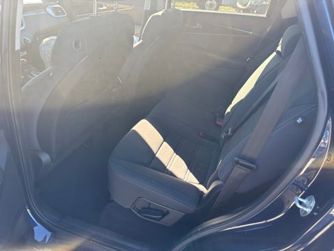Used 2016 Kia Sorento LX image 7