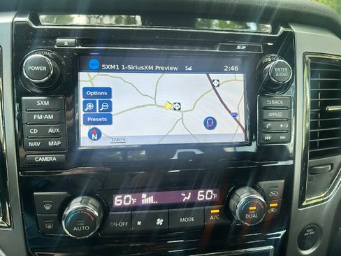 Used 2017 Nissan Titan XD 4x4 Crew Cab image 15