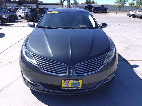 Used 2015 Lincoln MKZ image 5