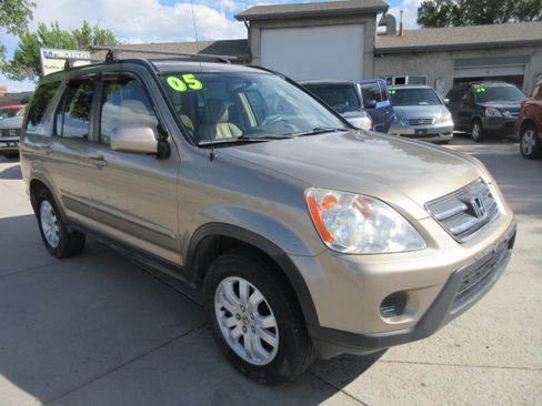 Used 2005 Honda CR-V 4WD SE image 2