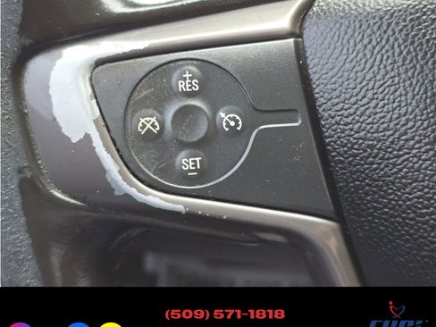 Used 2015 GMC Canyon SLE image 14