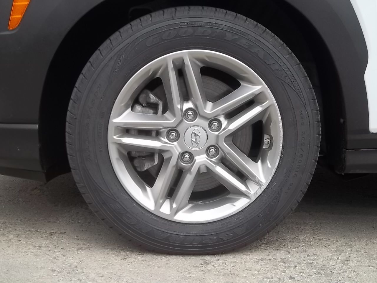 Used 2021 Hyundai Kona AWD SE image 13