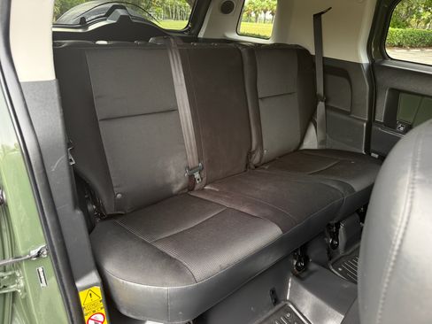 Used 2014 Toyota FJ Cruiser AWD/4WD image 18