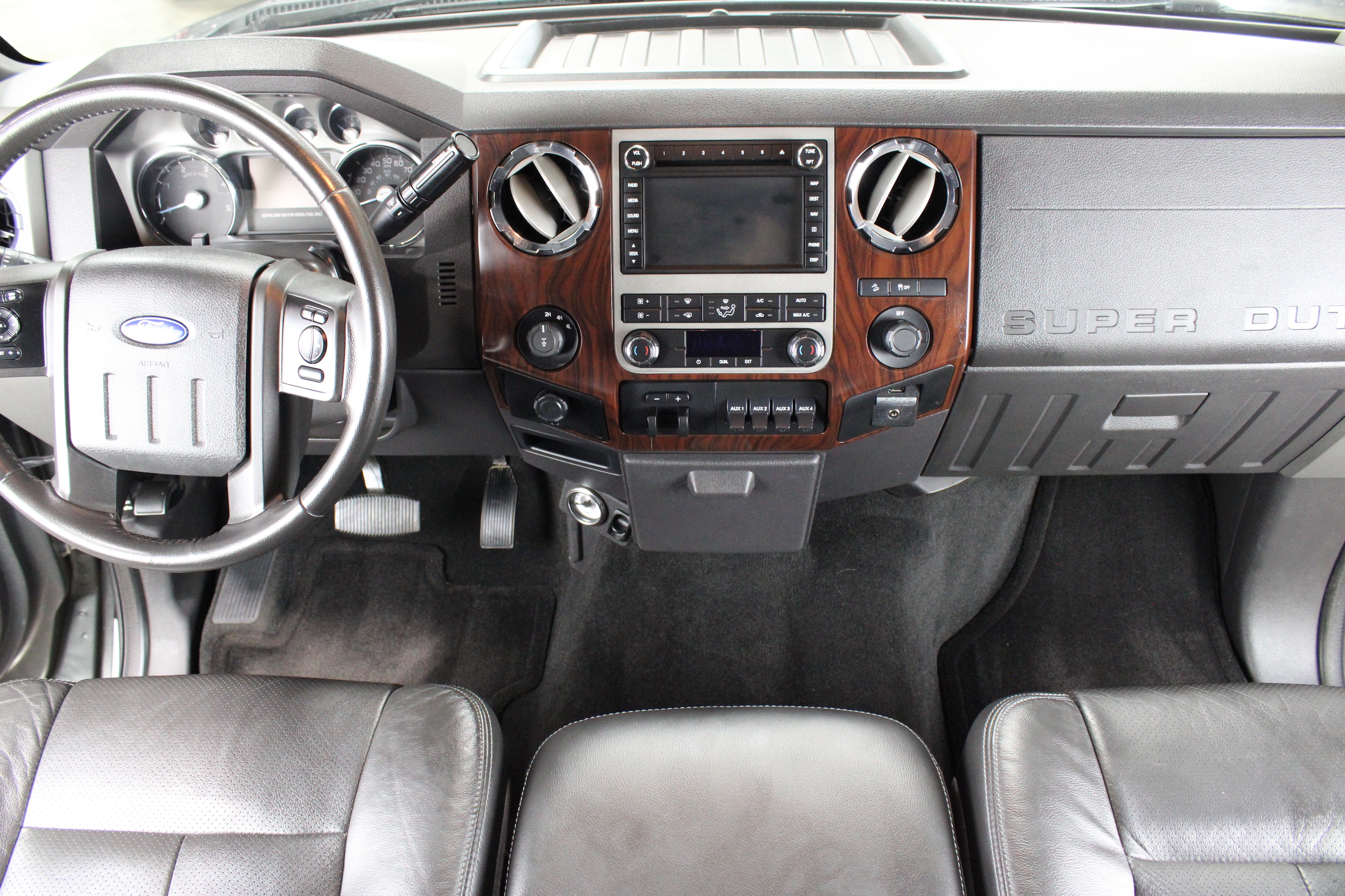 Used 2012 Ford F250 4x4 Crew Cab Super Duty image 6
