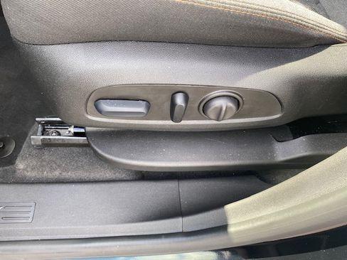 Used 2023 Chevrolet Equinox LT image 14