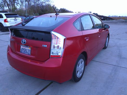 Used 2010 Toyota Prius One image 4