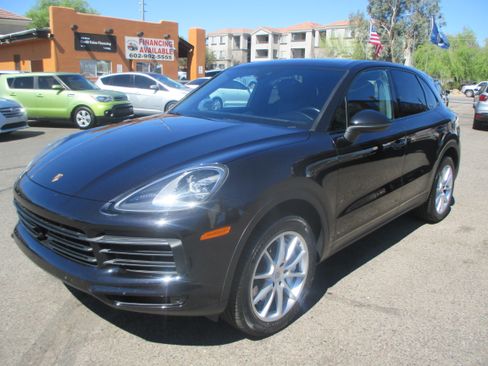 Used 2019 Porsche Cayenne image 17
