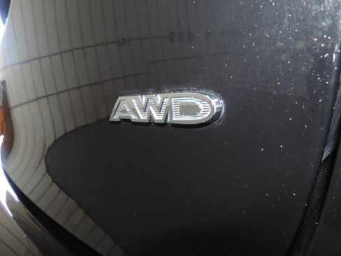 Used 2024 Chrysler Pacifica Touring-L AWD image 45