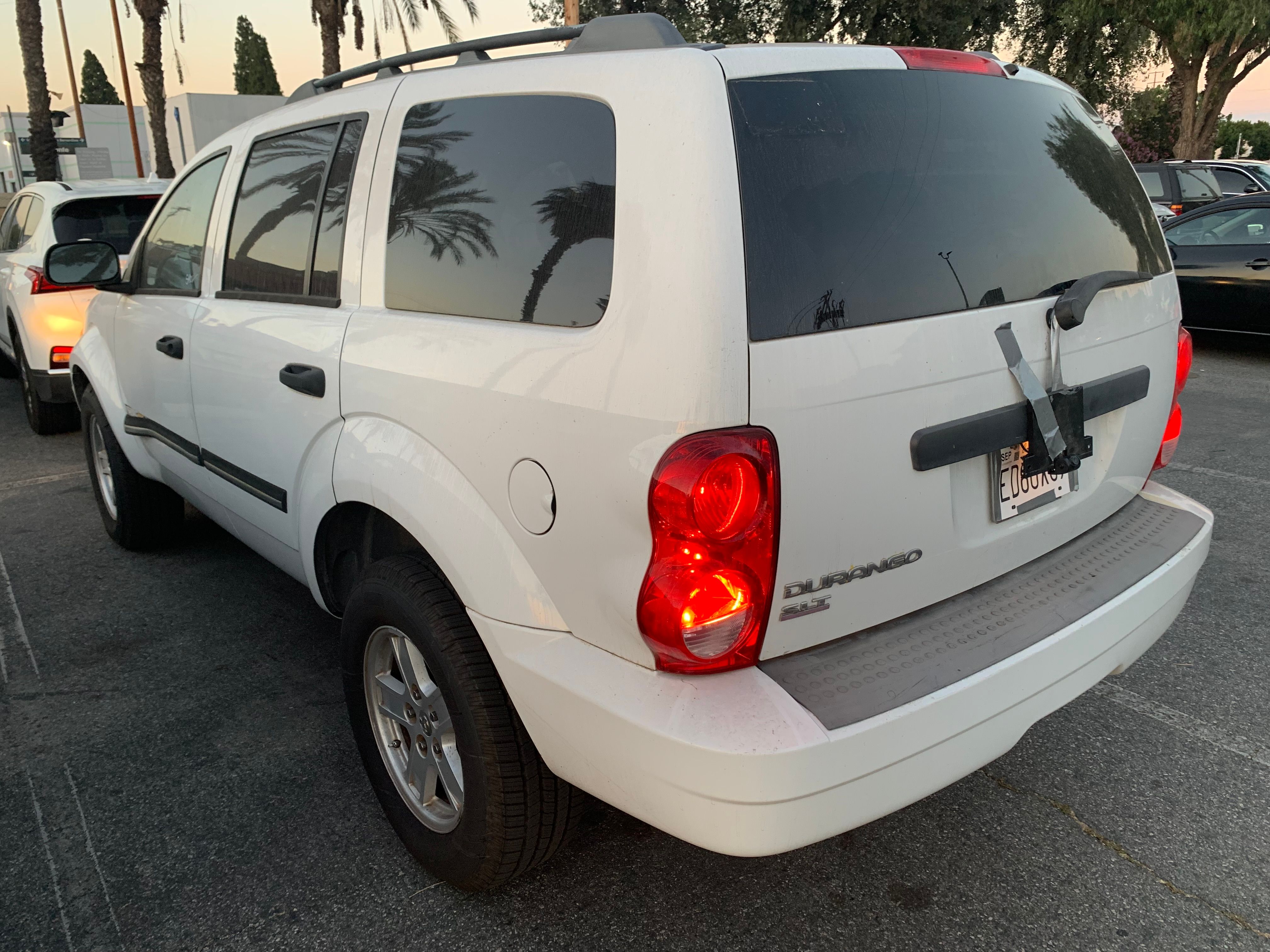 Used 2007 Dodge Durango 2WD SXT image 2