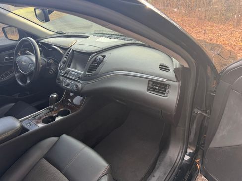 Used 2014 Chevrolet Impala LT image 45