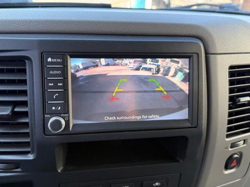 Used 2020 Nissan NV 2500 S image 22