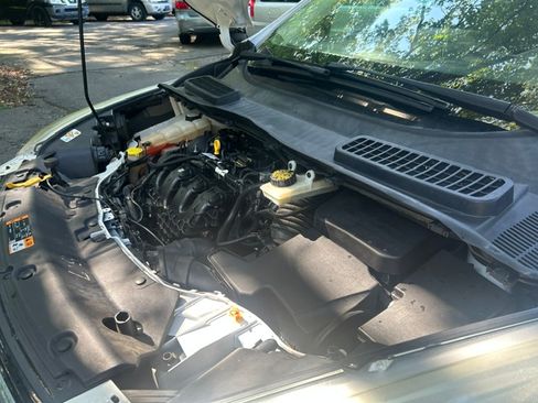 Used 2013 Ford Escape FWD Titanium image 28