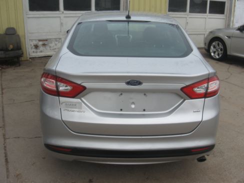 Used 2014 Ford Fusion SE image 5