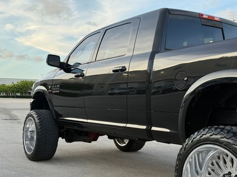 Used 2018 RAM 2500 4x4 Mega Cab Big Horn image 40