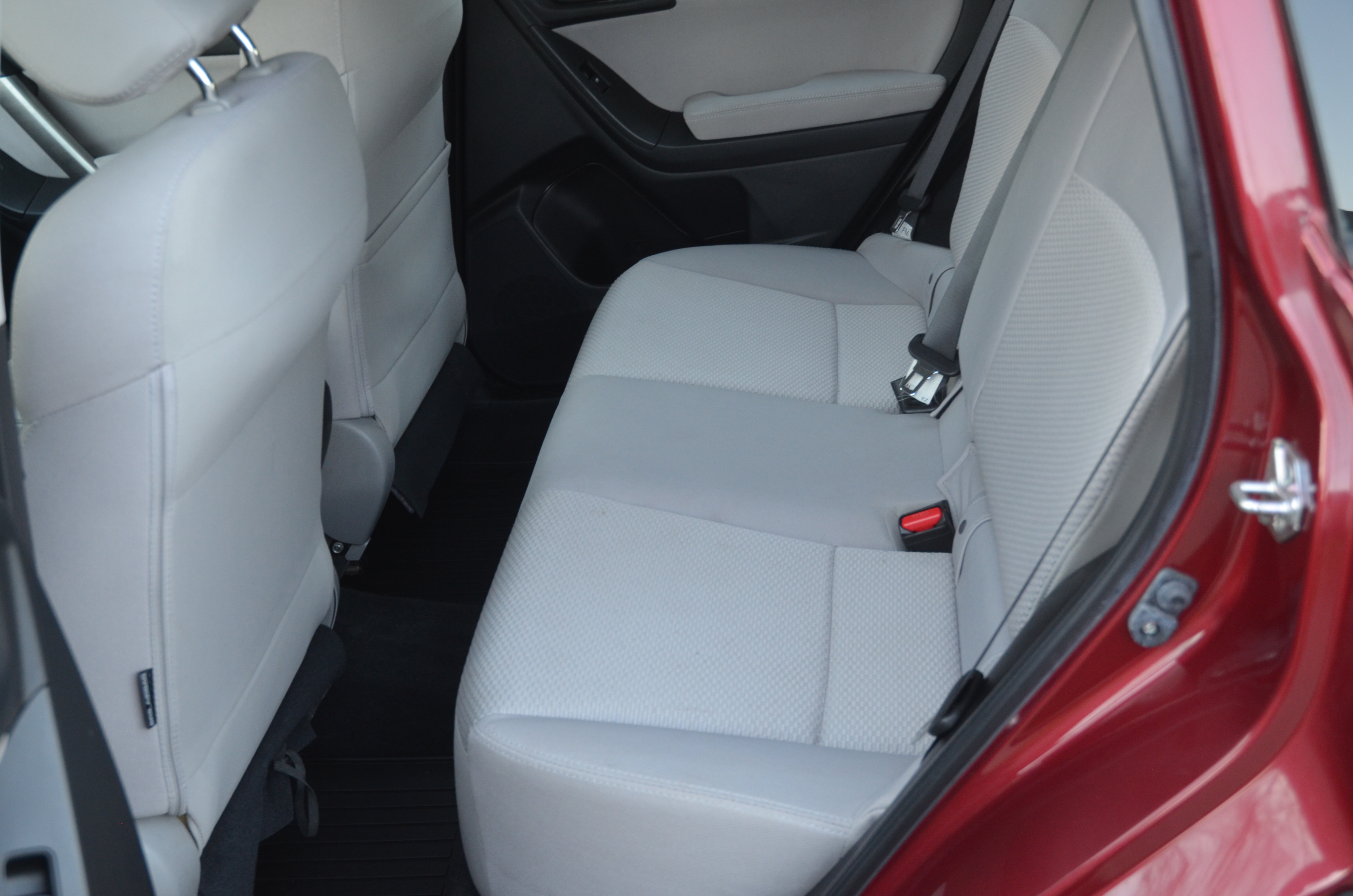 Used 2014 Subaru Forester 2.5i AWD/4WD image 9