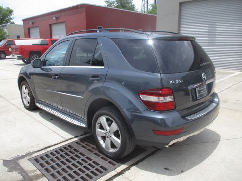 Used 2010 Mercedes-Benz ML 350 image 3