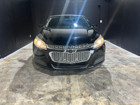 Used 2016 Chevrolet Malibu Limited LT image 2