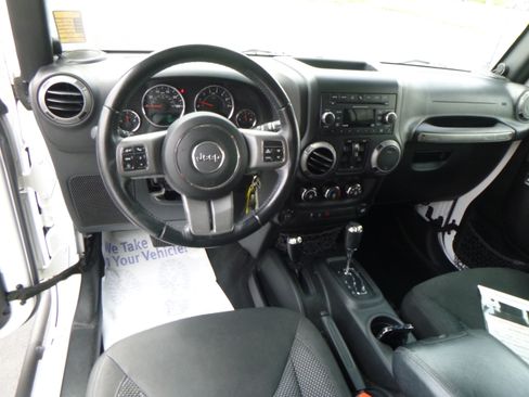 Used 2016 Jeep Wrangler Black Bear image 14