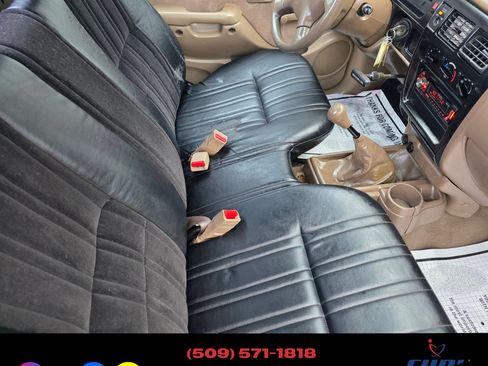 Used 2001 Toyota Tacoma image 11