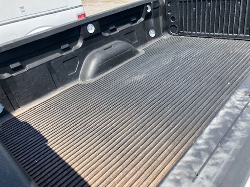 Used 2017 Chevrolet Silverado 1500 image 7