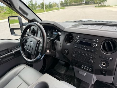 Used 2012 Ford F550 image 71