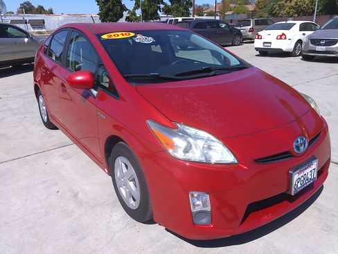 Used 2010 Toyota Prius One image 1