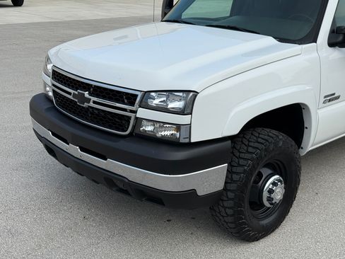 Used 2007 Chevrolet Silverado 3500 4x4 Crew Cab image 28