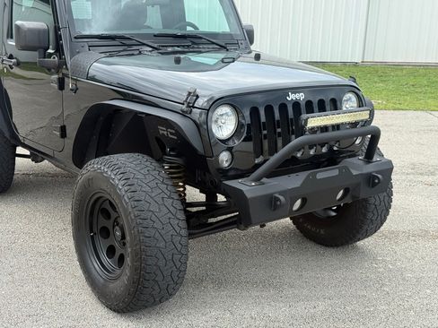 Used 2017 Jeep Wrangler Sport AWD/4WD image 53