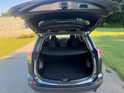 Used 2016 Toyota RAV4 AWD LE image 24