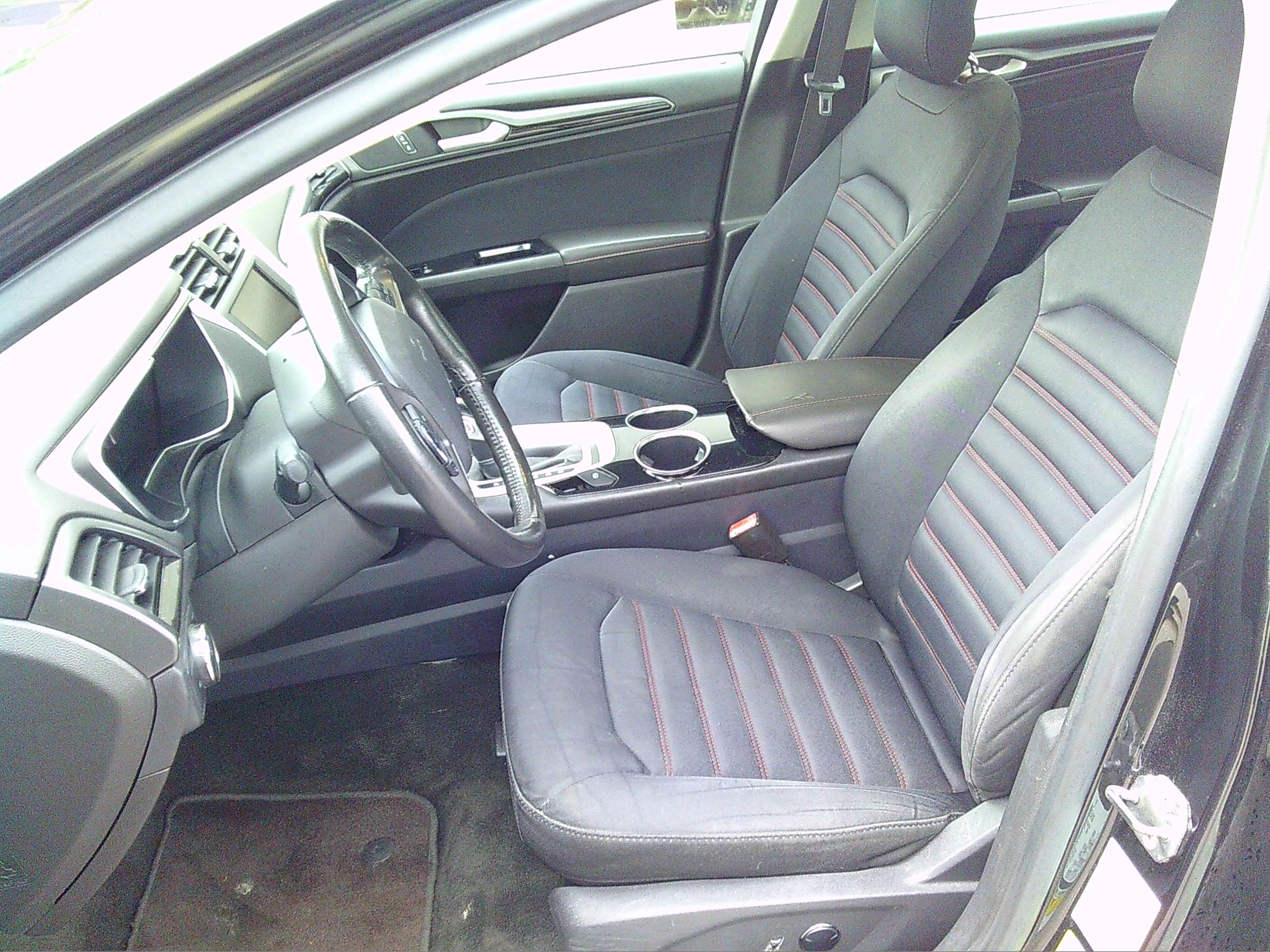 Used 2013 Ford Fusion SE FWD image 7