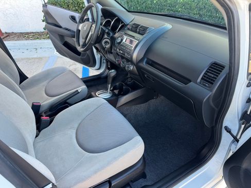 Used 2007 Honda Fit Sport image 25